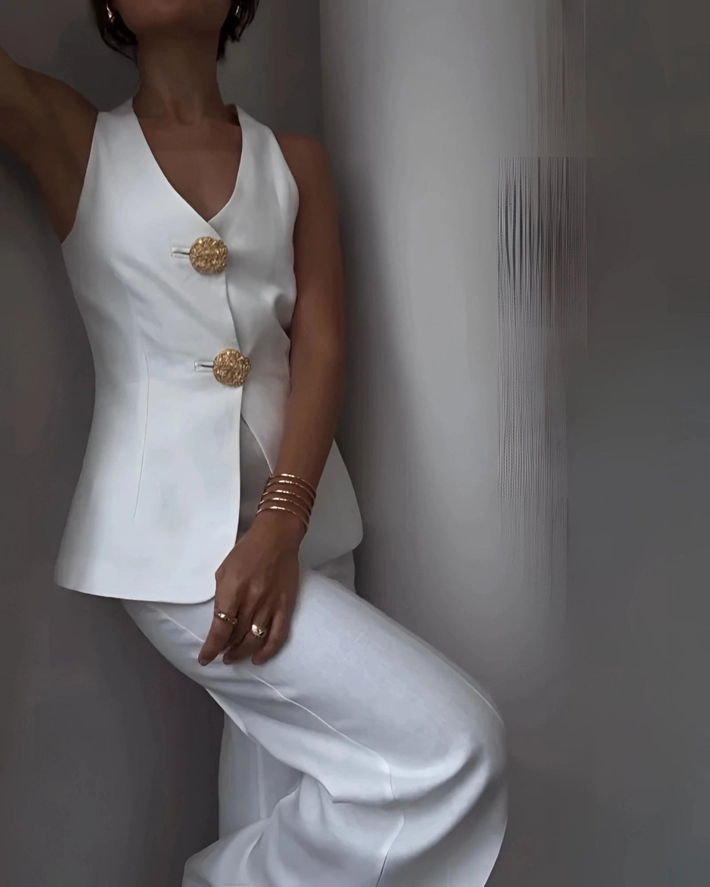 MirovaEdge™ — Asymmetric Elegance, Tailored Confidence