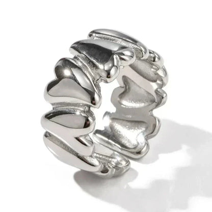 AlaraTwist™ Heart Ring — Effortless Elegance, Perfect Fit