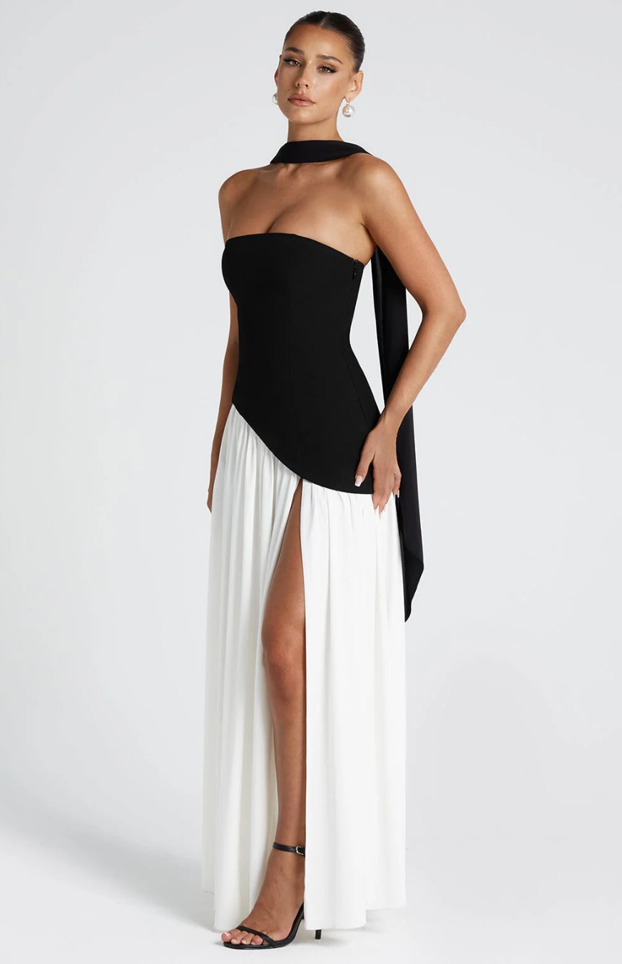 LioraLuxe™ Off-Shoulder Maxi Dress — Sculpted Elegance with Modern Allure