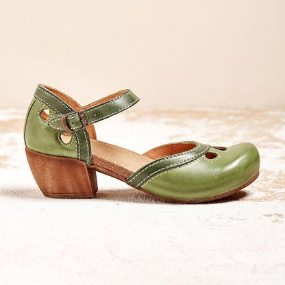 ArdenaStride™ — Stylish Support with Retro Charm