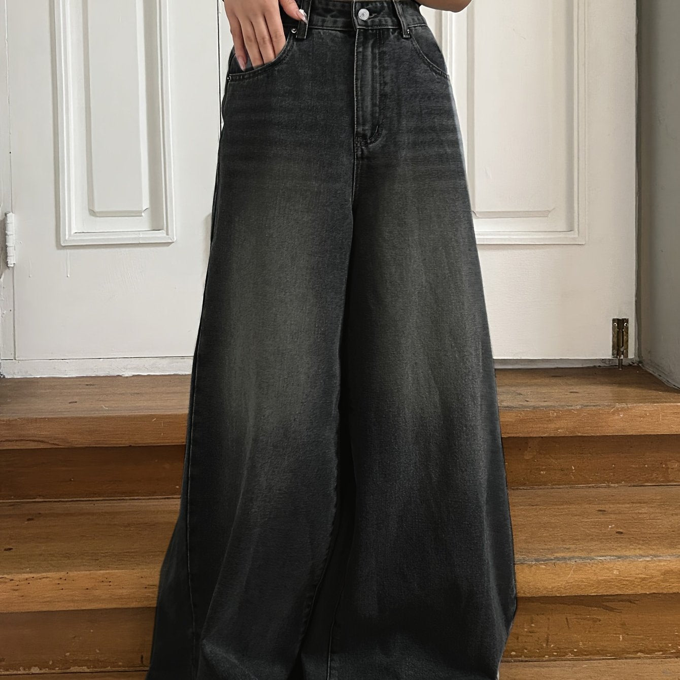 High Waisted Wide Leg Jeans – Vintage-Inspired Denim with Ultra-Loose Fit