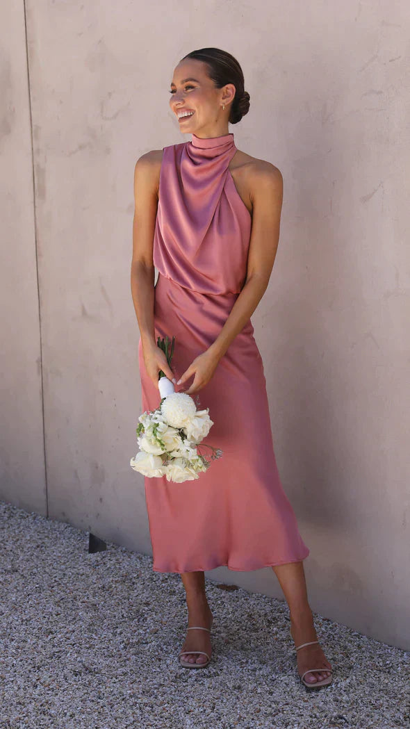 LioraLuxe™ Shimmer Maxi Dress — Glow with Timeless Elegance
