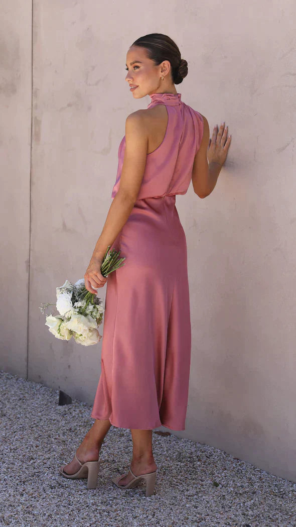LioraLuxe™ Shimmer Maxi Dress — Glow with Timeless Elegance