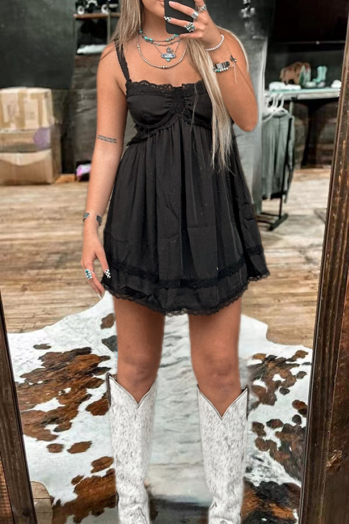 SilhouetteSway™ — Slip Into All-Day Comfort and Effortless Glam That Celebrates Your Every Curve