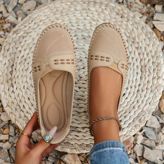VerenaStride™ — Cushioned Support, Sleek Everyday Style